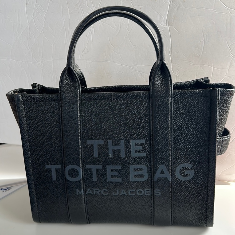 Marc Jacob medium leather tote
